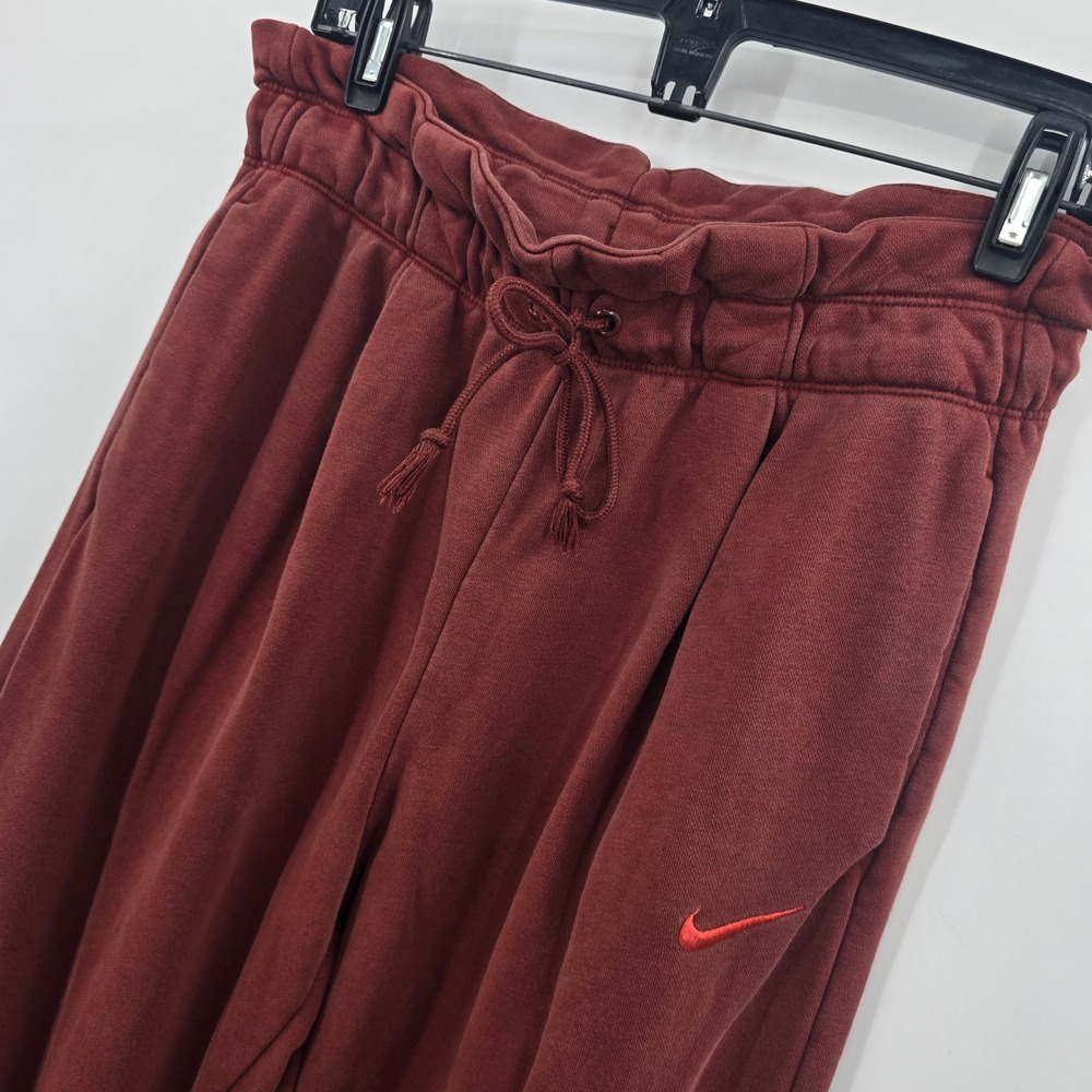 Nike Womens Wide Leg Sweatpants Burgundy Fleece Paperbag Waist Slit Hem Maroon